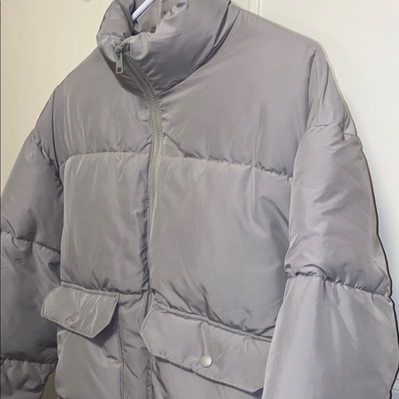 May Design Small Light Gray Quilted Cropped Puffer Jacket with High Collar - Picture 12 of 14